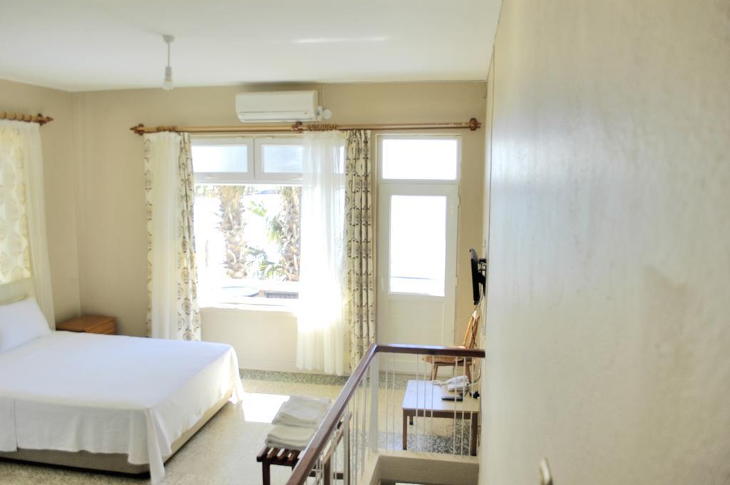Lades Hotel Silifke Zimmer foto