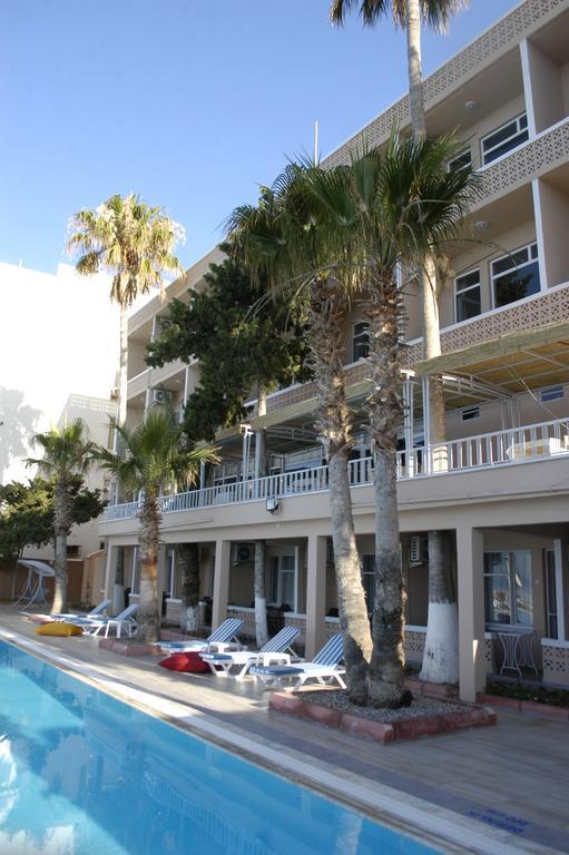 Lades Hotel Silifke Exterior foto